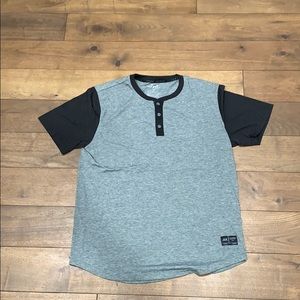 Men’s Oakley Short Sleeve Henley